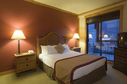 First Tracks Aparthotel 4*